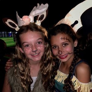 Meet your Posher, Maya